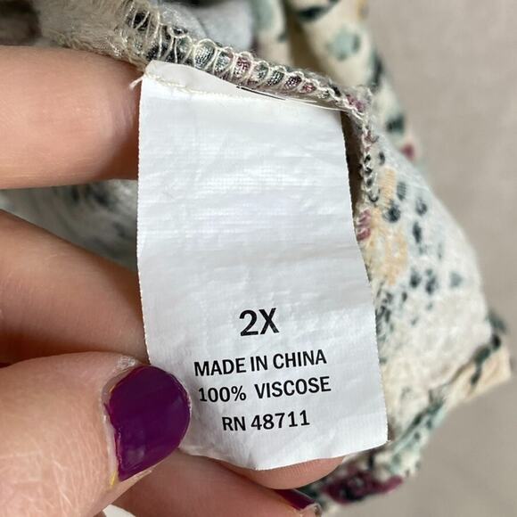 Falls Creek Womens Popover Top Size 2X Textured 3/4 Sleeve Vneck Office Career - Picture 4 of 9